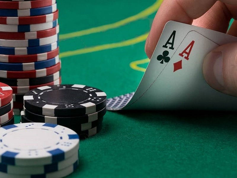 8XBET – Trải Nghiệm Poker Online Trả Thưởng Tốc Độ